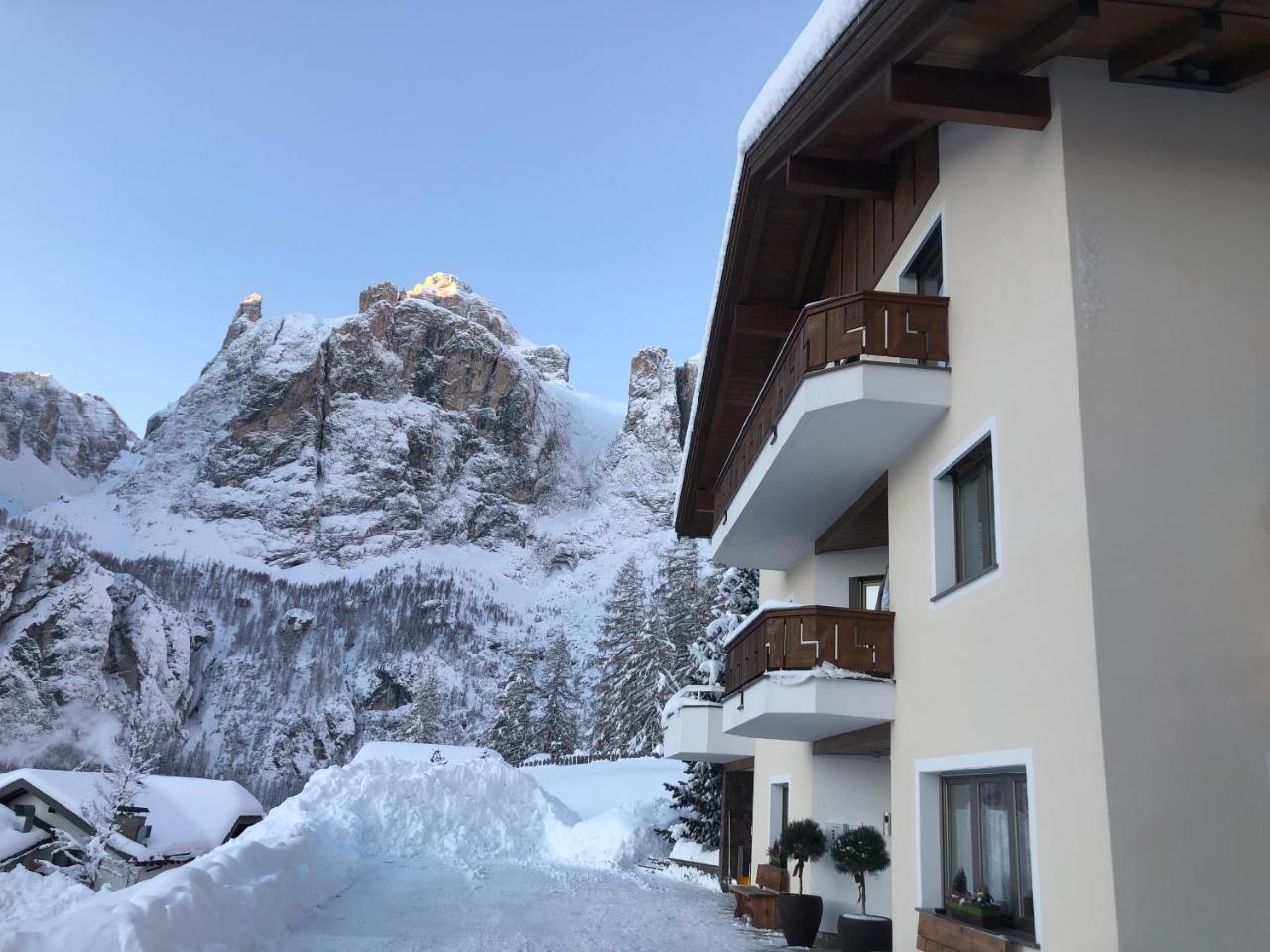 Ciasa Roenn Hotel Colfosco Buitenkant foto